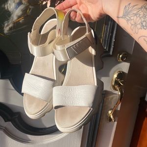 Sorel Kinetic Sandal